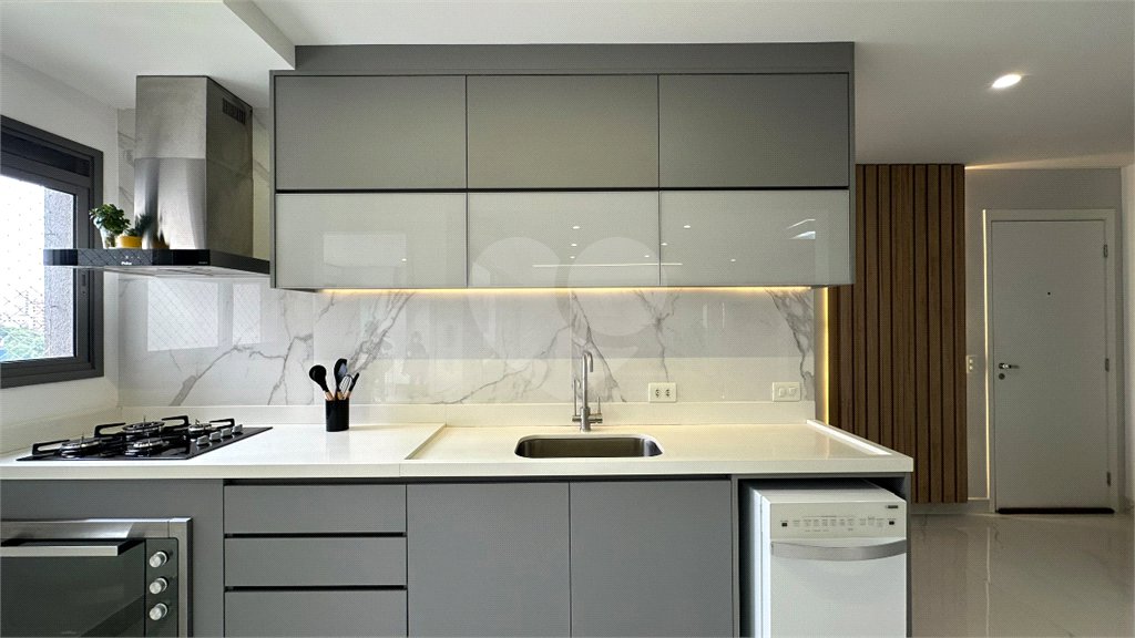 Apartamento à venda com 3 suítes em Jardim Prudência, São Paulo, SP