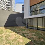 Casa à venda com 4 suítes no condomínio Cube Cidade Jardim, São Paulo - SP