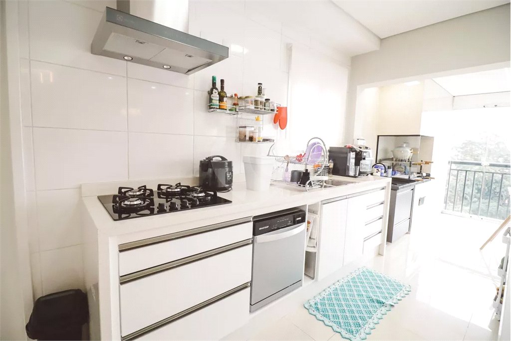 Apartamento à venda com 3 quartos, sendo 1 suíte,  em Vila Dom Pedro II, São Paulo, SP
