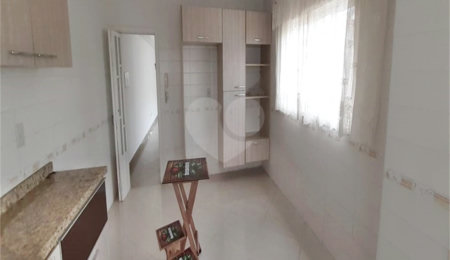 Sobrado à venda com 4 quartos, sendo 3 suítes,  em Vila Maria Alta, São Paulo, SP