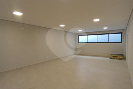 Casa à venda com 4 quartos, sendo 3 suítes,  no condomínio Alphaville Nova Esplanada 3, Votorantim - SP