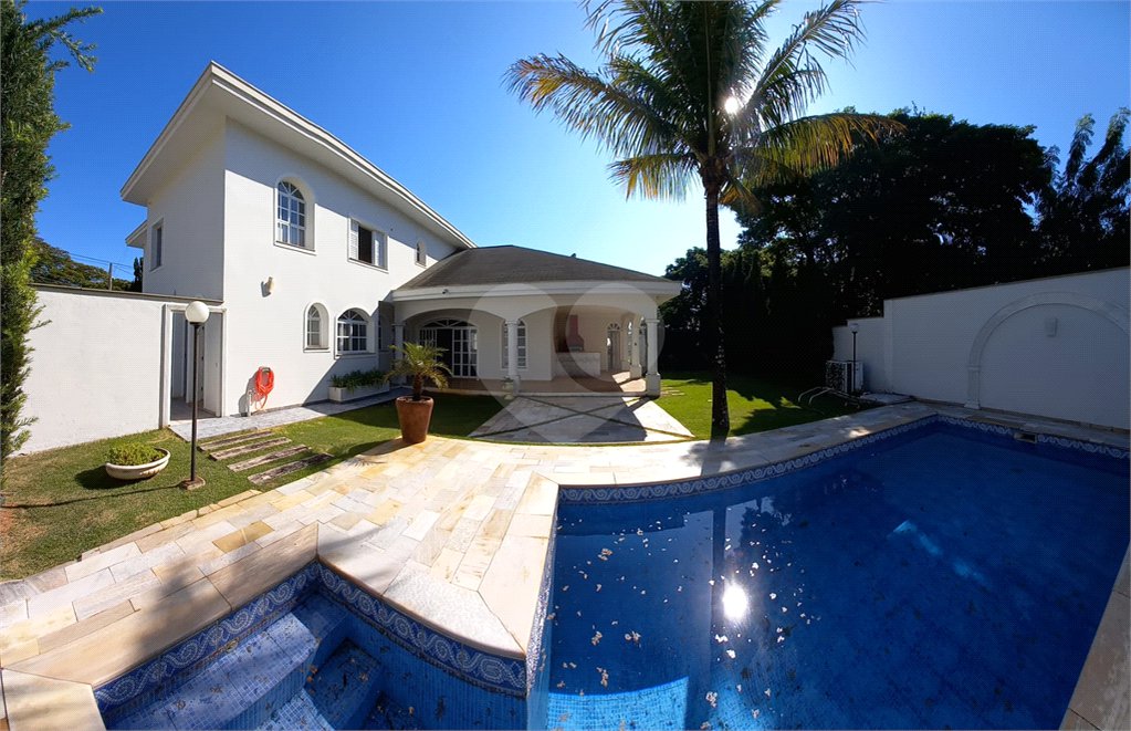Casa à venda com 5 quartos, sendo 3 suítes, no condomínio Vinhas da Vista Alegre - Lado Sede, Vinhedo - SP