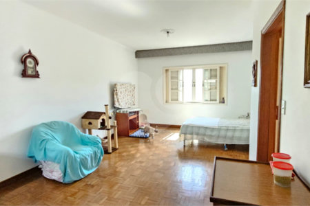 Casa à venda com 4 quartos, sendo 2 suítes,  em Jardim Maristela, São Paulo, SP