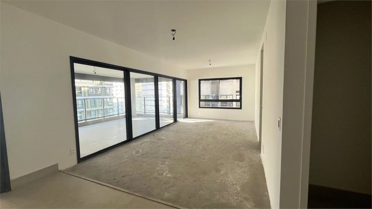 Apartamento à venda com 4 quartos, sendo 2 suítes, em Pinheiros, São Paulo, SP