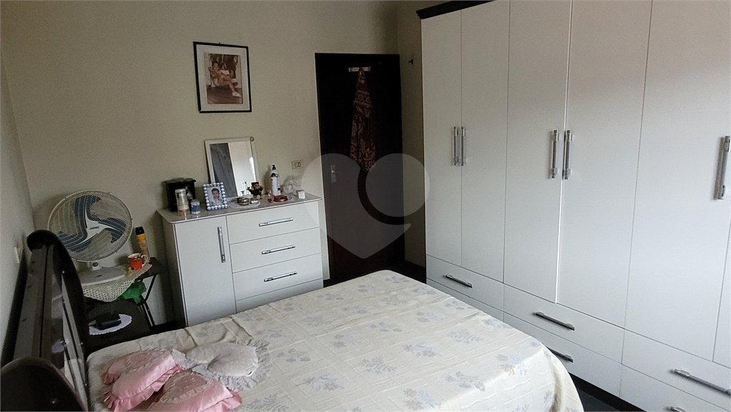 Sobrado à venda com 2 quartos em Cidade Líder, São Paulo, SP