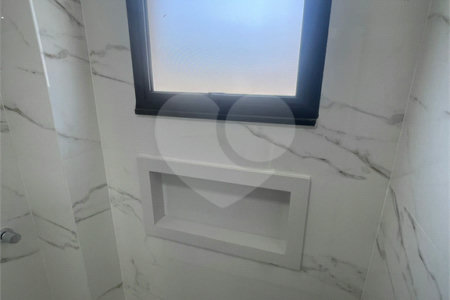 Casa à venda com 3 quartos, sendo 2 suítes, no condomínio Grand Park, Rio de Janeiro - RJ