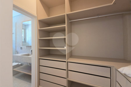 Casa à venda com 4 suítes no condomínio Fazenda Imperial, Sorocaba - SP