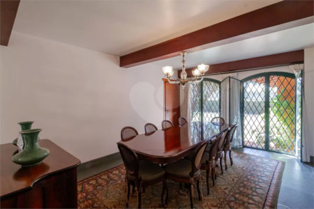 Casa à venda com 4 quartos, sendo 3 suítes,  em Jardim Guedala, São Paulo, SP