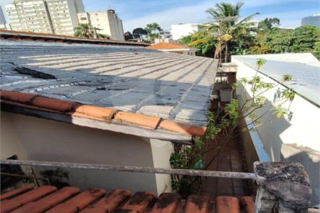 Sobrado à venda com 2 suítes em Vila Mazzei, São Paulo, SP