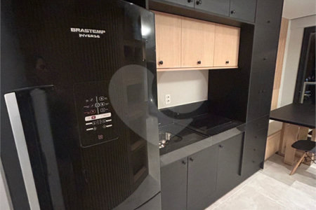 Apartamento à venda ou para alugar com 1 suíte em Pinheiros, São Paulo, SP