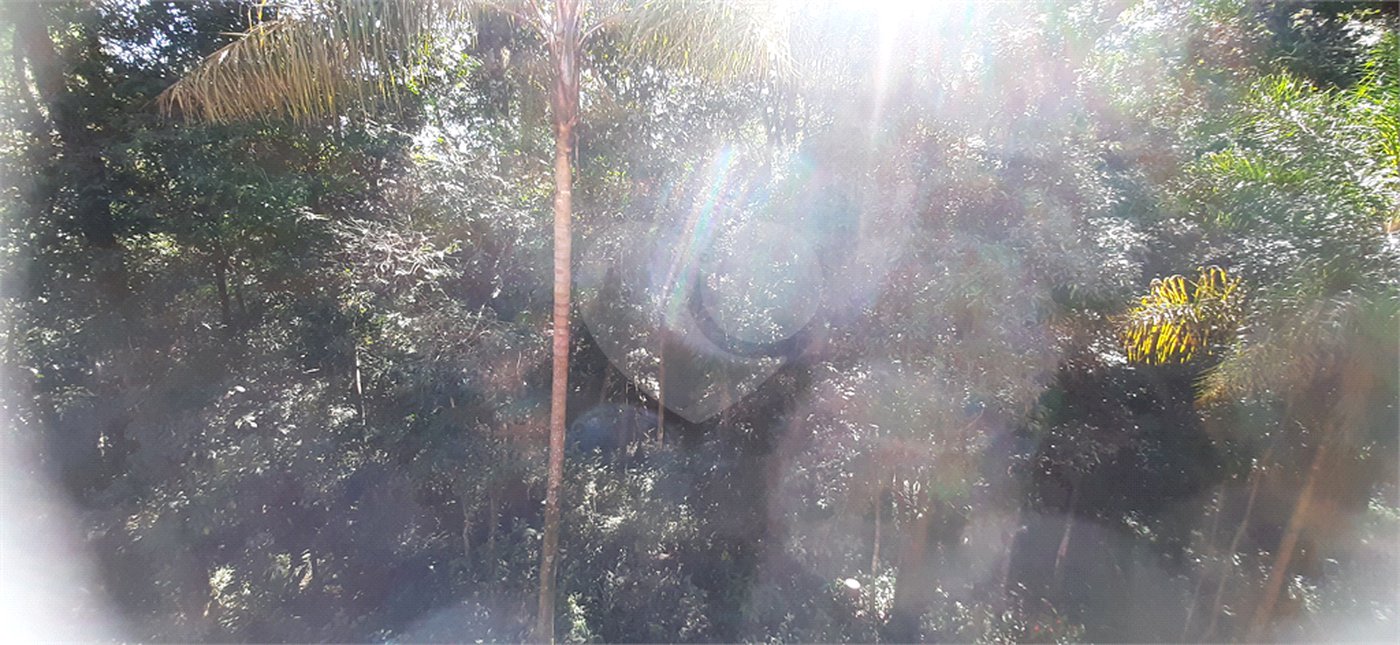 Casa à venda com 3 quartos, sendo 1 suíte, no condomínio Sausalito, Mairiporã - SP