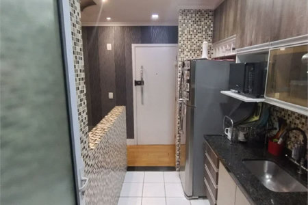 Apartamento à venda com 3 quartos, sendo 1 suíte,  em Umuarama, Osasco, SP
