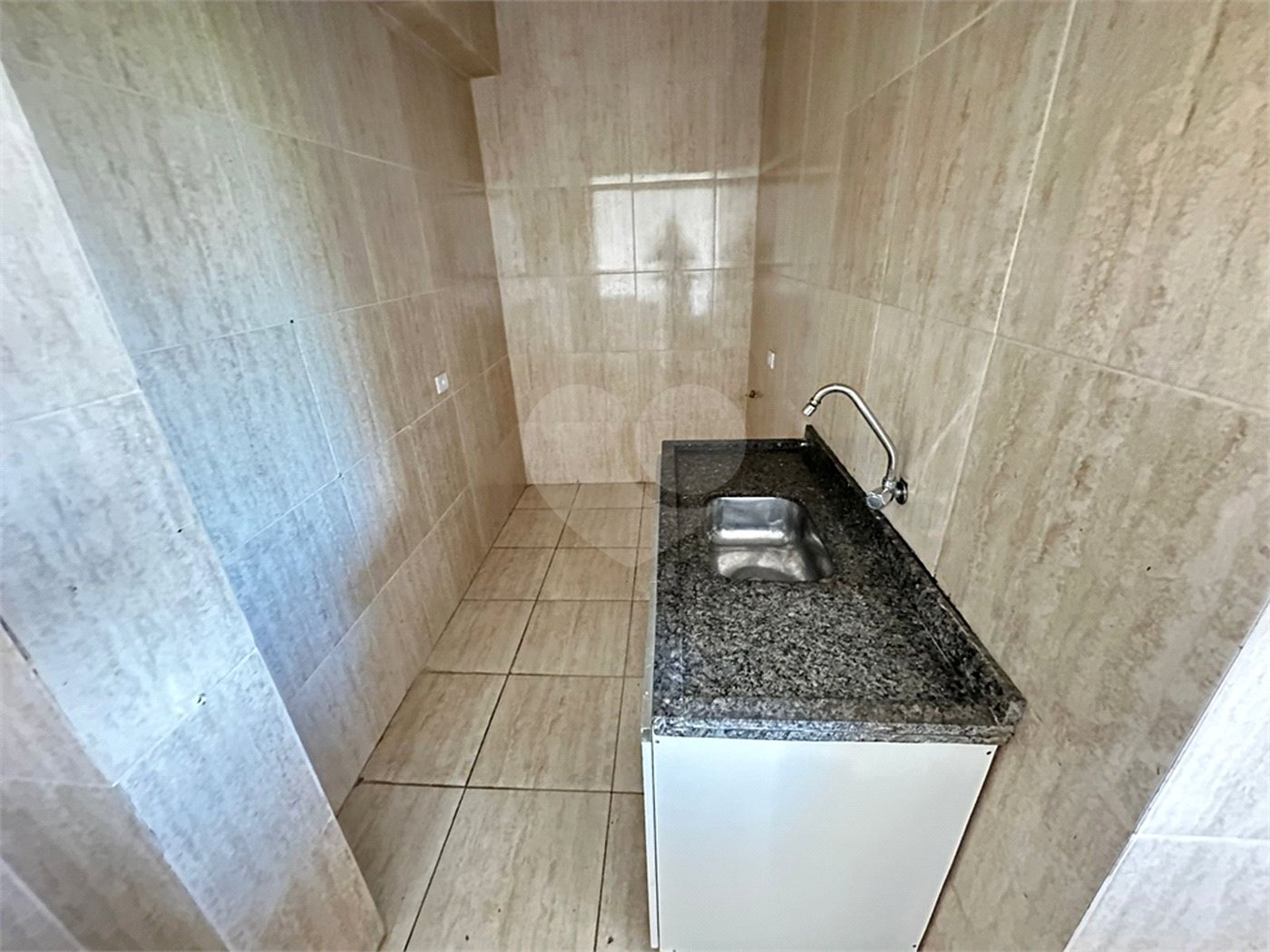 Apartamento para alugar com 3 quartos em Vila Monte Belo, Itaquaquecetuba, SP
