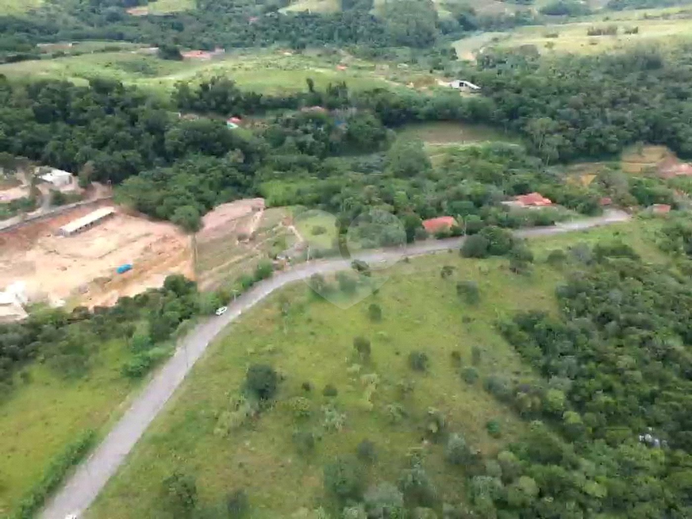 Terreno à venda no condomínio Arataba, Louveira - SP