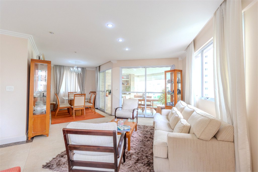 Apartamento à venda com 3 suítes em Vila Mascote, São Paulo, SP