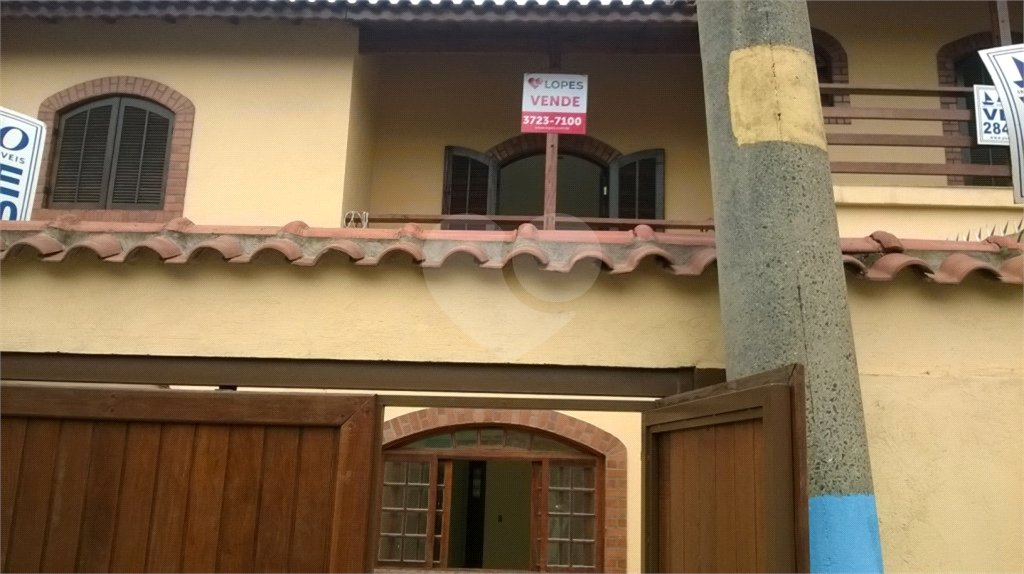 Sobrado à venda com 3 quartos, sendo 1 suíte, em Jardim Monte Kemel, São Paulo, SP