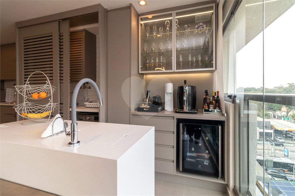 Apartamento à venda com 2 suítes em Santo Amaro, São Paulo, SP