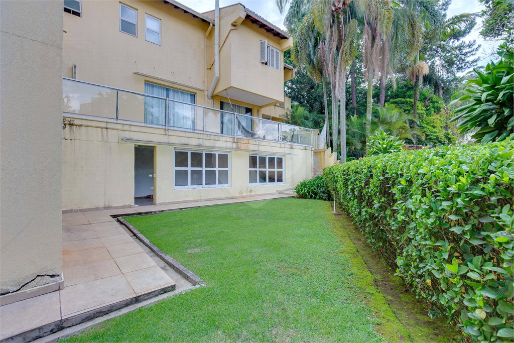 Casa Térrea à venda com 4 suítes em Jardim Marajoara, São Paulo, SP