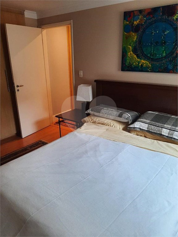 Apartamento à venda com 3 quartos, sendo 1 suíte, em Jardim Paulista, São Paulo, SP