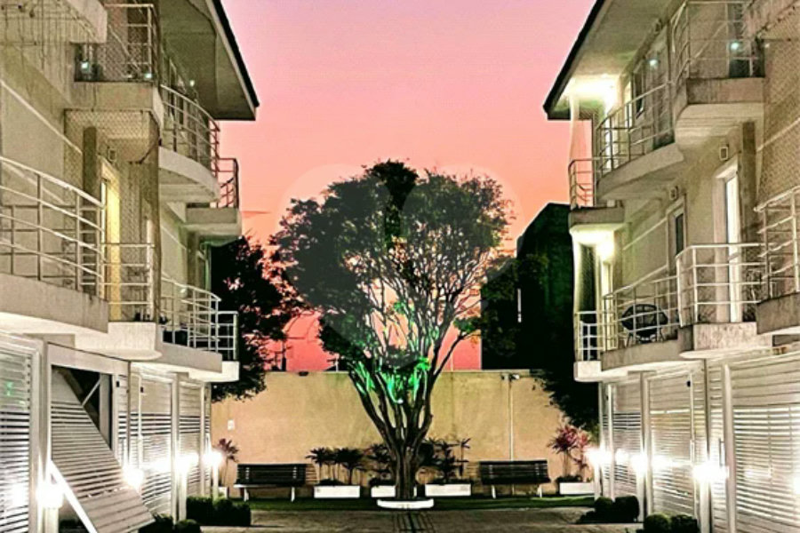 Casa à venda com 3 quartos, sendo 1 suíte, no condomínio Residencial Reserva das Palmeiras, São Paulo - SP