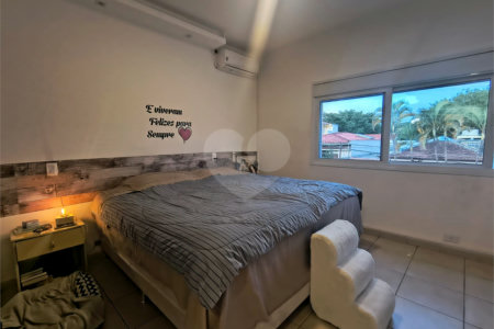 Sobrado à venda com 3 quartos, sendo 1 suíte,  em Jardim Bonfiglioli, São Paulo, SP