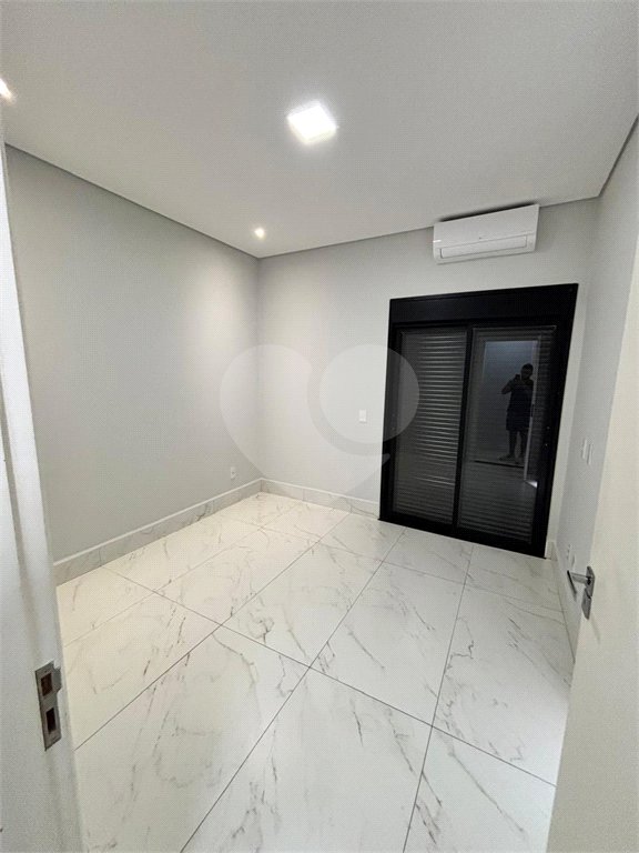 Casa à venda ou para alugar com 3 suítes no condomínio Residencial Milano, Indaiatuba - SP