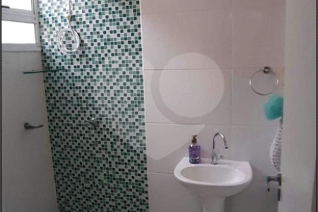Casa Térrea no Condomínio Moradas II.