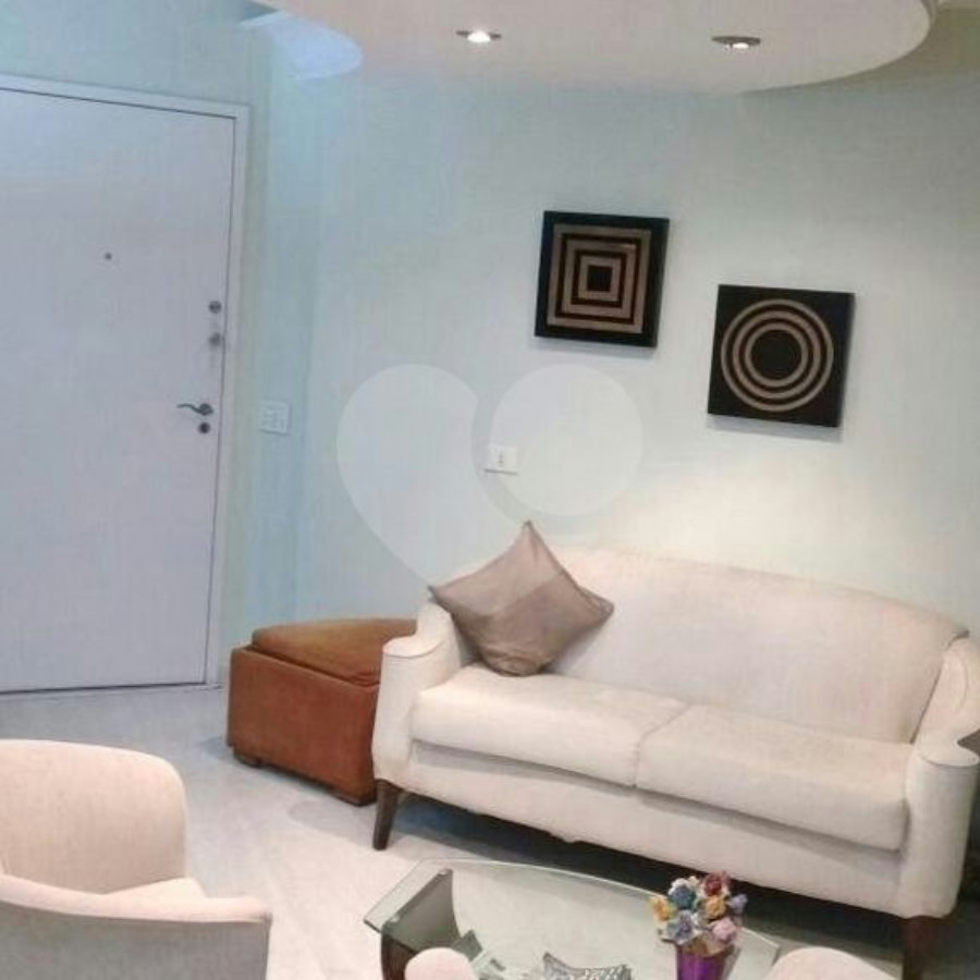 Apartamento à venda com 3 quartos, sendo 1 suíte, em Vila Monumento, São Paulo, SP