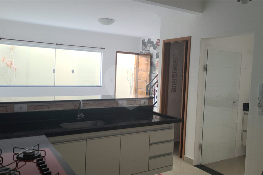 Casa à venda ou para alugar com 2 suítes no condomínio Santa Teresinha, São Paulo - SP