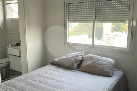 Apartamento à venda com 3 suítes em Jardim Monte Kemel, São Paulo, SP