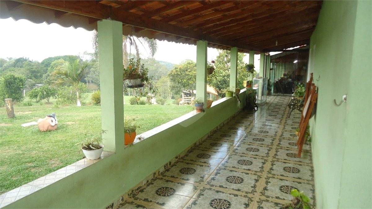 Chácara à venda com 3 quartos, sendo 1 suíte,  em Planalto Verde, São Roque, SP