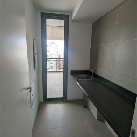 Apartamento à venda com 3 quartos, sendo 2 suítes, em Jardim das Acácias, São Paulo, SP