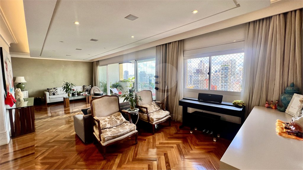 Apartamento à venda com 3 suítes em Perdizes, São Paulo, SP