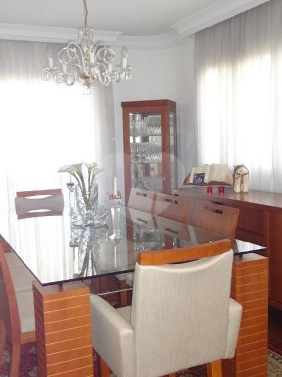 Apartamento à venda com 4 quartos, sendo 3 suítes, em Indianópolis, São Paulo, SP