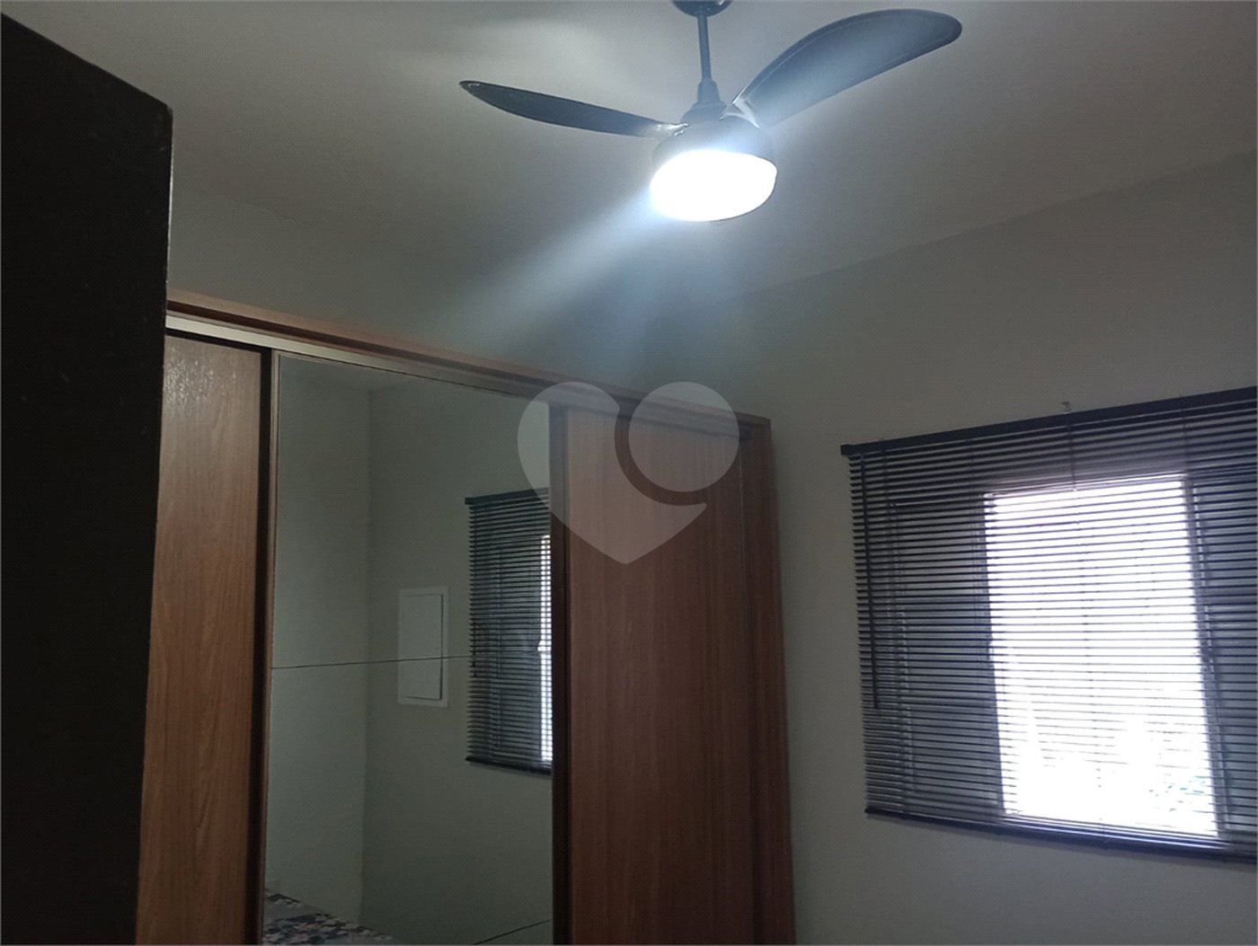 Chácara à venda com 5 quartos, sendo 1 suíte, em Jardim Marabá, Itapetininga, SP