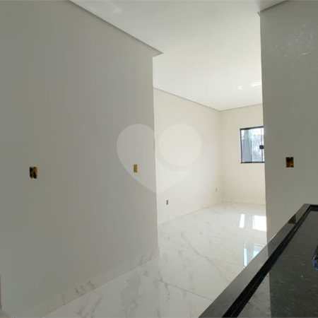 Casa de Vila à venda com 2 suítes em Wanel Ville, Sorocaba, SP
