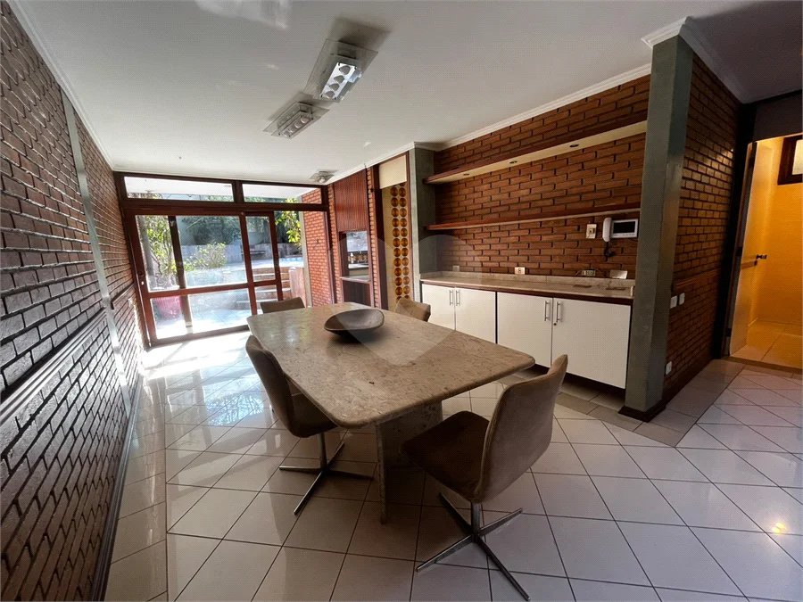 Sobrado à venda com 3 quartos, sendo 1 suíte, em Rolinópolis, São Paulo, SP