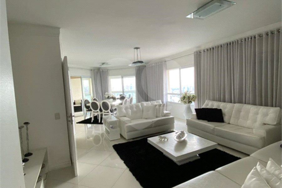 Apartamento à venda com 3 suítes em Santana, São Paulo, SP