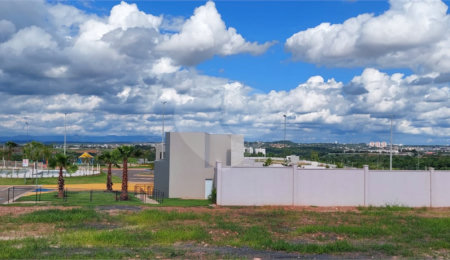 Terreno à venda no condomínio Florais Pérola, Cuiabá - MT