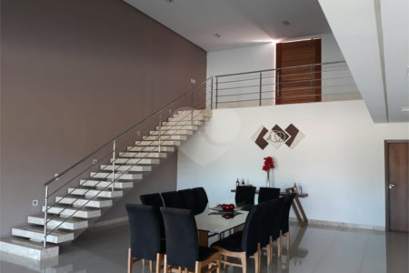 Condomínio à venda com 6 quartos, sendo 5 suítes, no Centro, Capitólio, MG