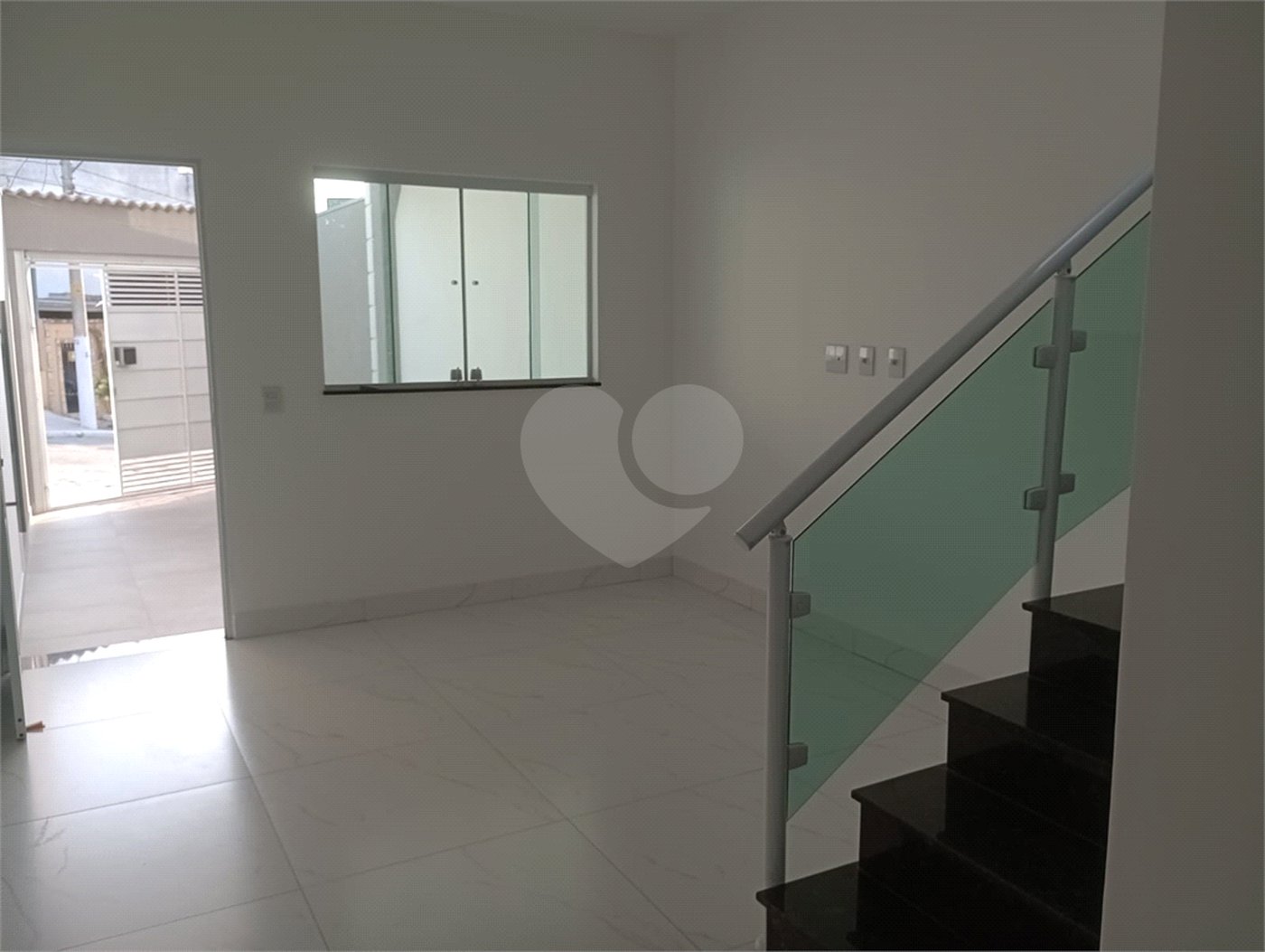 Sobrado à venda com 3 quartos, sendo 2 suítes, em Cidade Patriarca, São Paulo, SP