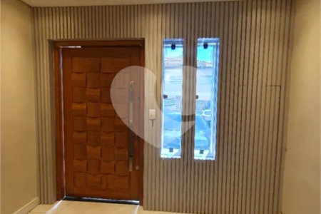 Sobrado à venda com 2 quartos, sendo 1 suíte,  em Vila Gomes Cardim, São Paulo, SP