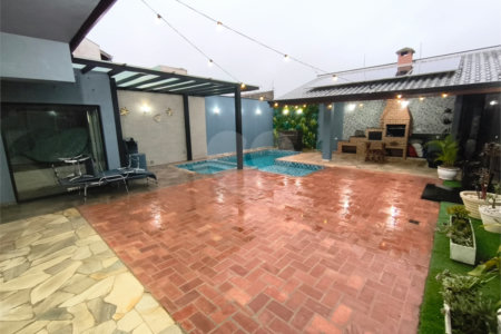 Casa à venda com 3 quartos, sendo 1 suíte,  em Vila Nastri, Itapetininga, SP