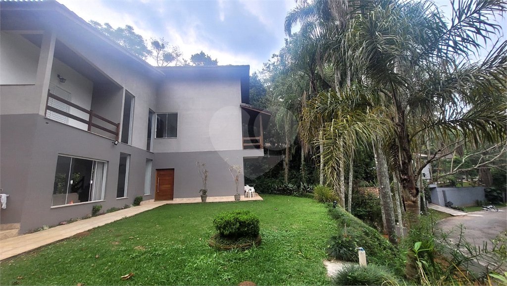 Casa à venda com 5 suítes no condomínio Associação Reserva das Hortênsias, Mairiporã - SP