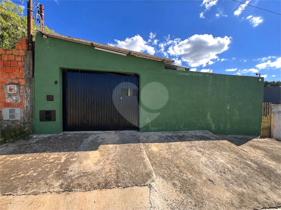 Casa à venda com 2 quartos, sendo 1 suíte, em Vila Barth, Itapetininga, SP
