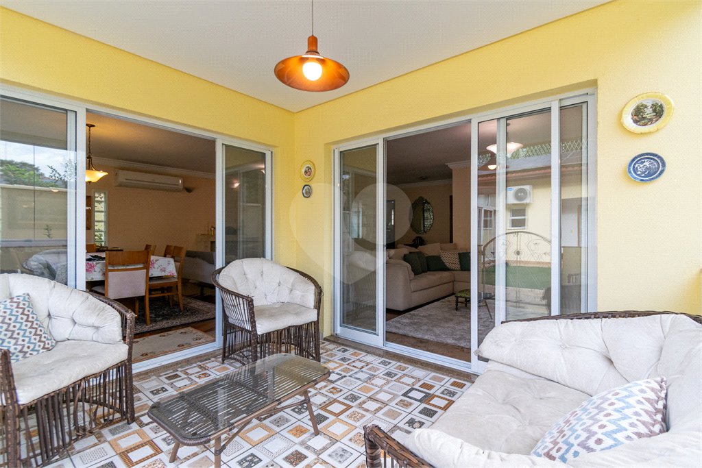 Casa à venda com 3 quartos, sendo 1 suíte,  em Vila Cordeiro, São Paulo, SP
