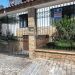 Sobrado à venda com 4 quartos, sendo 1 suíte, em Tremembé, São Paulo, SP