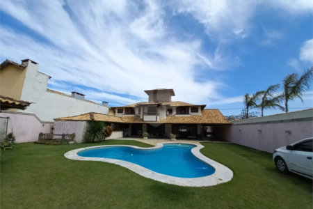 Casa à venda com 4 quartos, sendo 3 suítes,  em Geribá, Armação dos Búzios, RJ