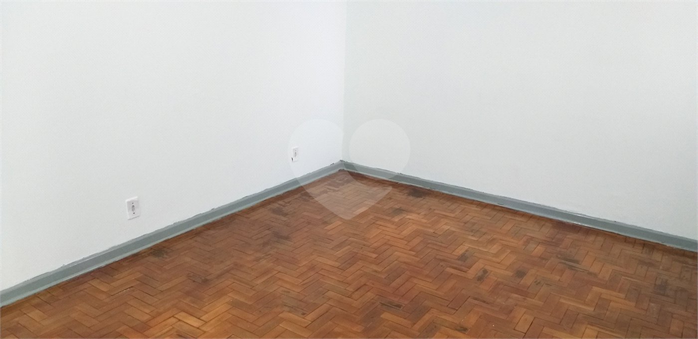 Sobrado à venda com 4 quartos em Parque Edu Chaves, São Paulo, SP