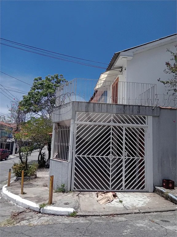 Sobrado à venda com 2 quartos em Tremembé, São Paulo, SP